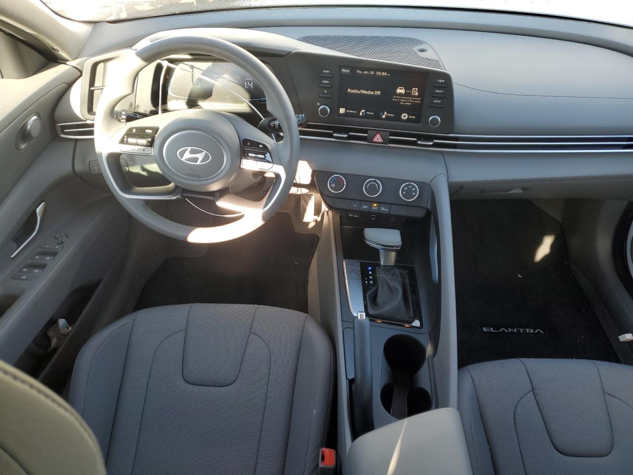 2024 Hyundai Elantra - Image 8