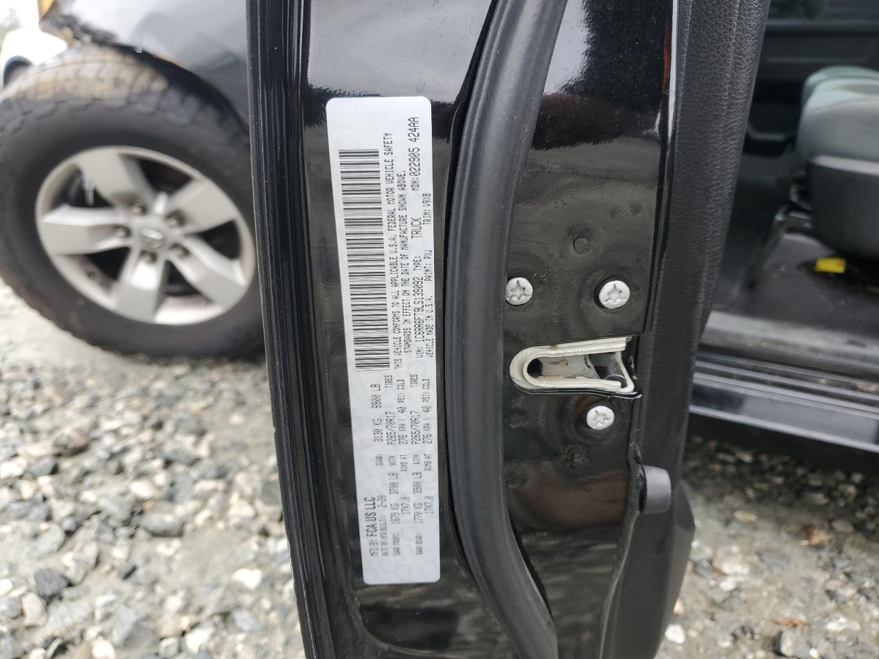 2020 RAM 1500 - Image 12