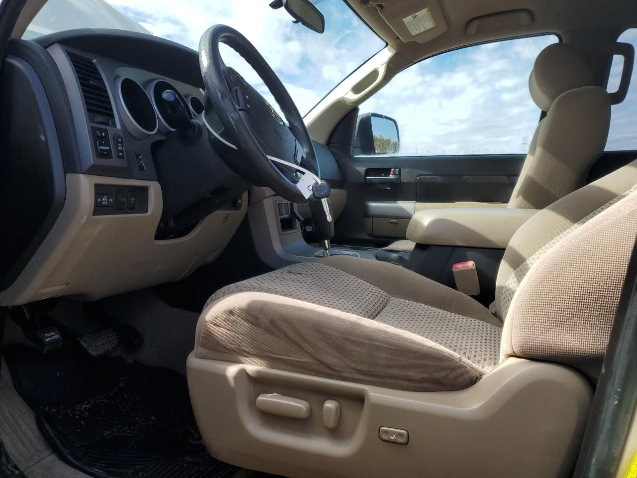 2010 Toyota Tundra - Image 7