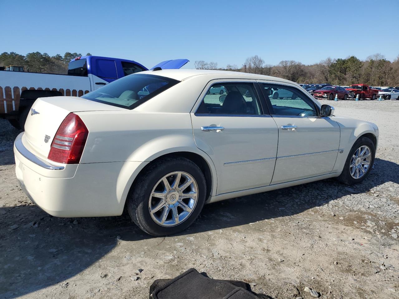2005 Chrysler 300 - Image 3