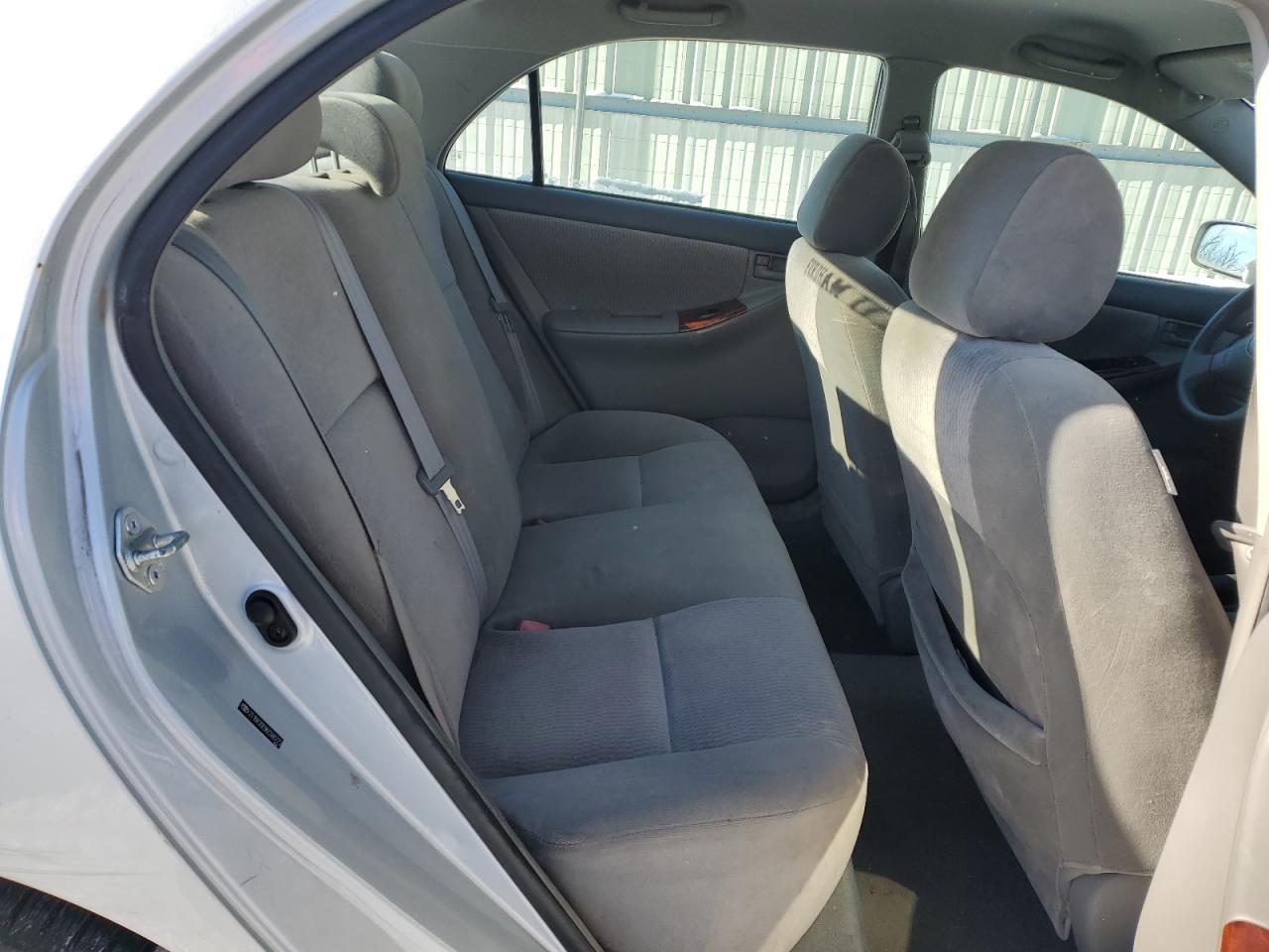 2006 Toyota Corolla - Image 10