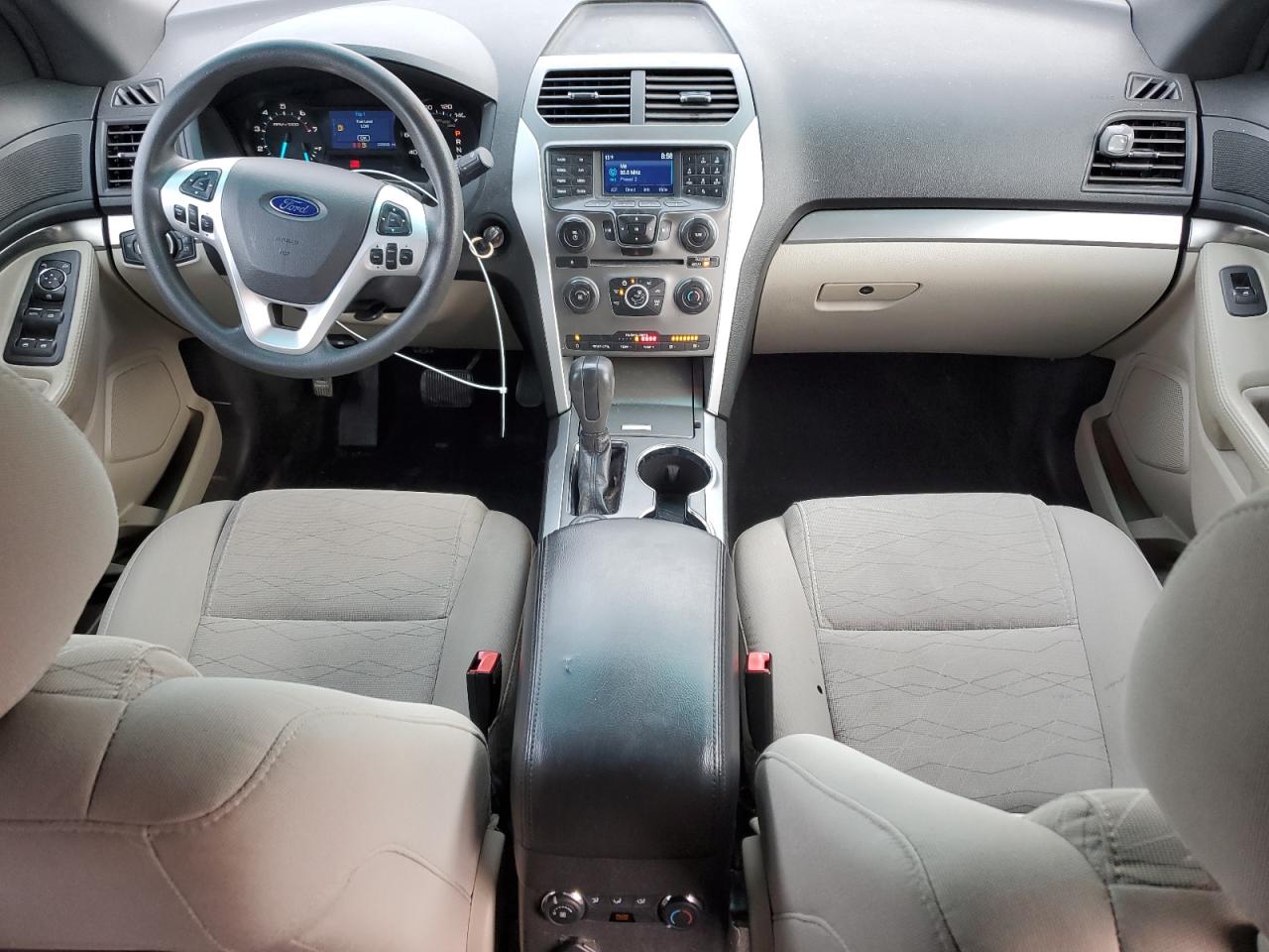 2015 Ford Explorer - Image 8