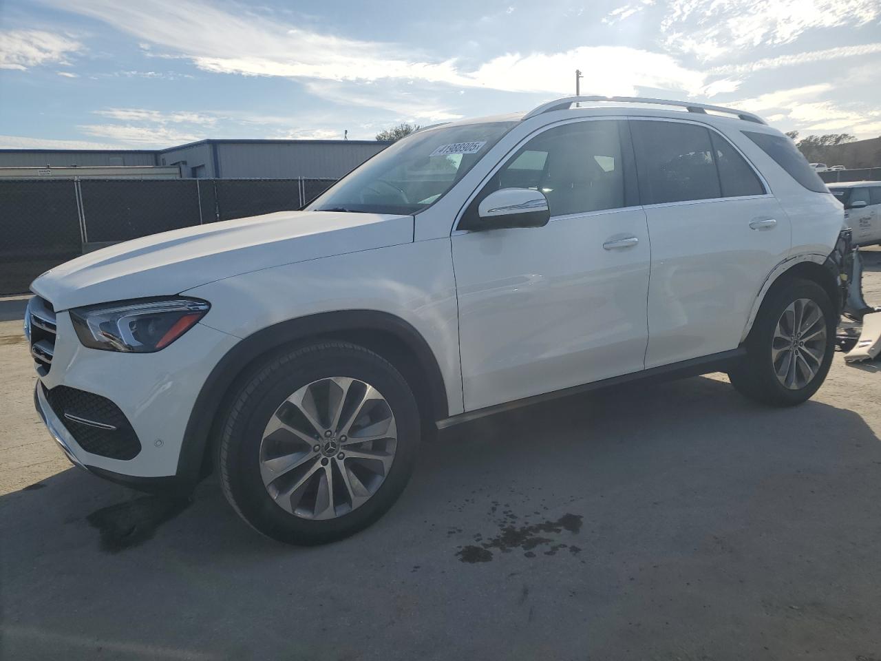2022 Mercedes-Benz GLE - Image 1