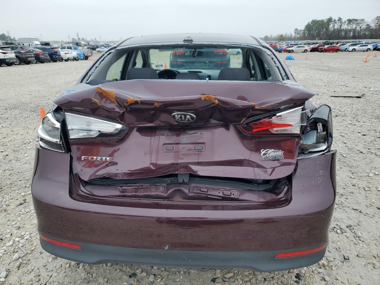 2017 Kia Forte - Image 6