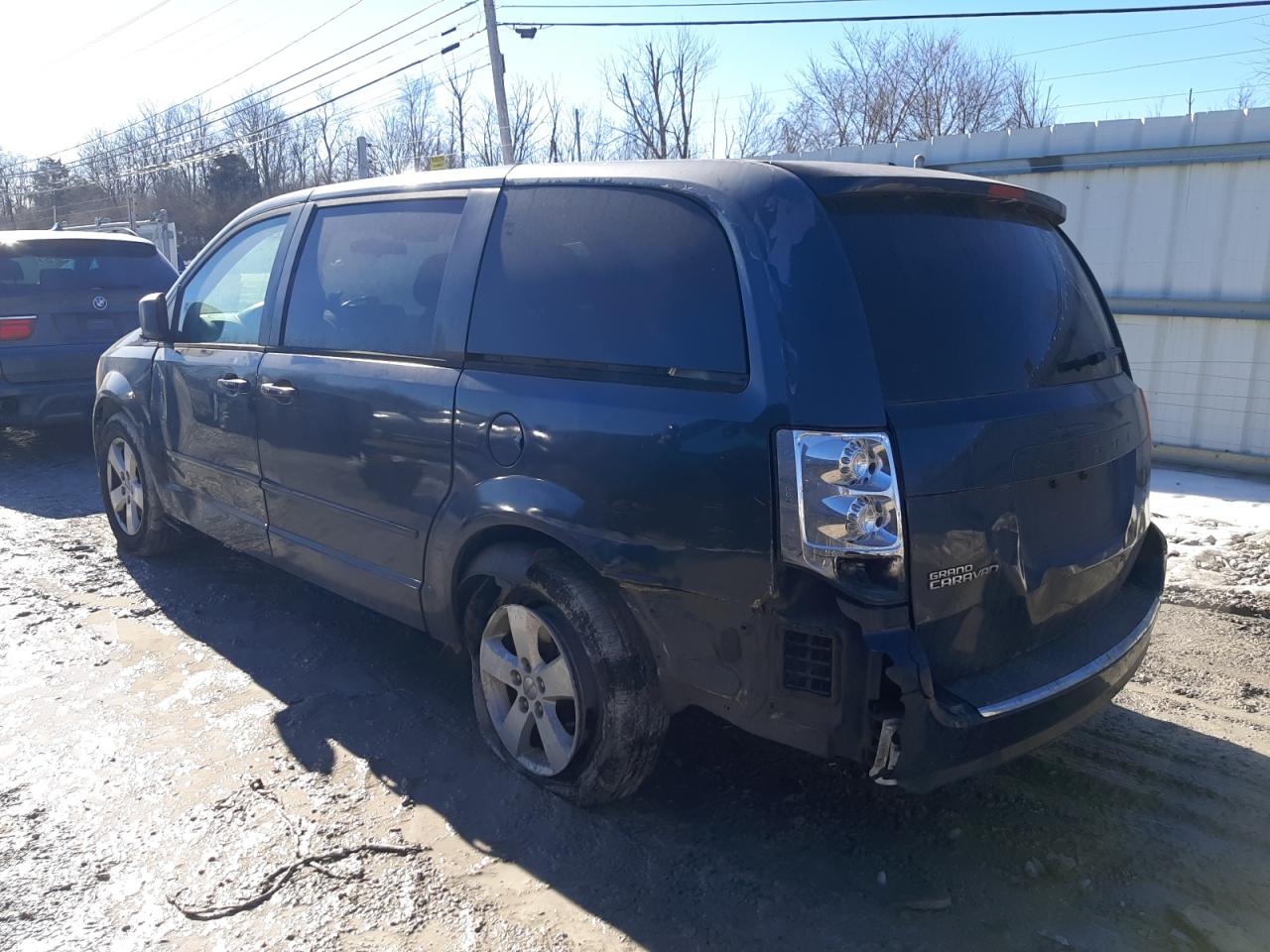 2013 Dodge Caravan - Image 2