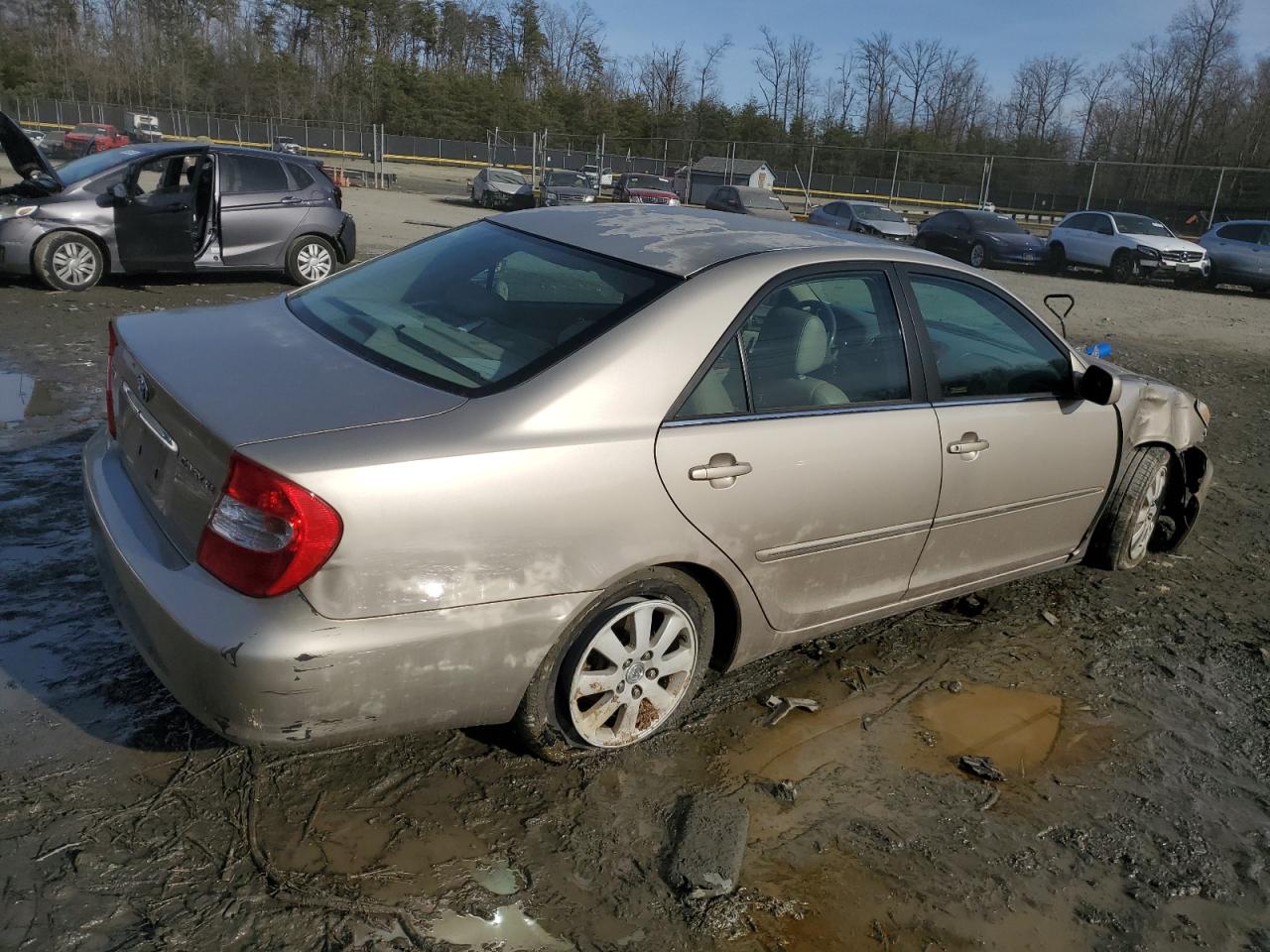 2004 Toyota Camry - Image 3