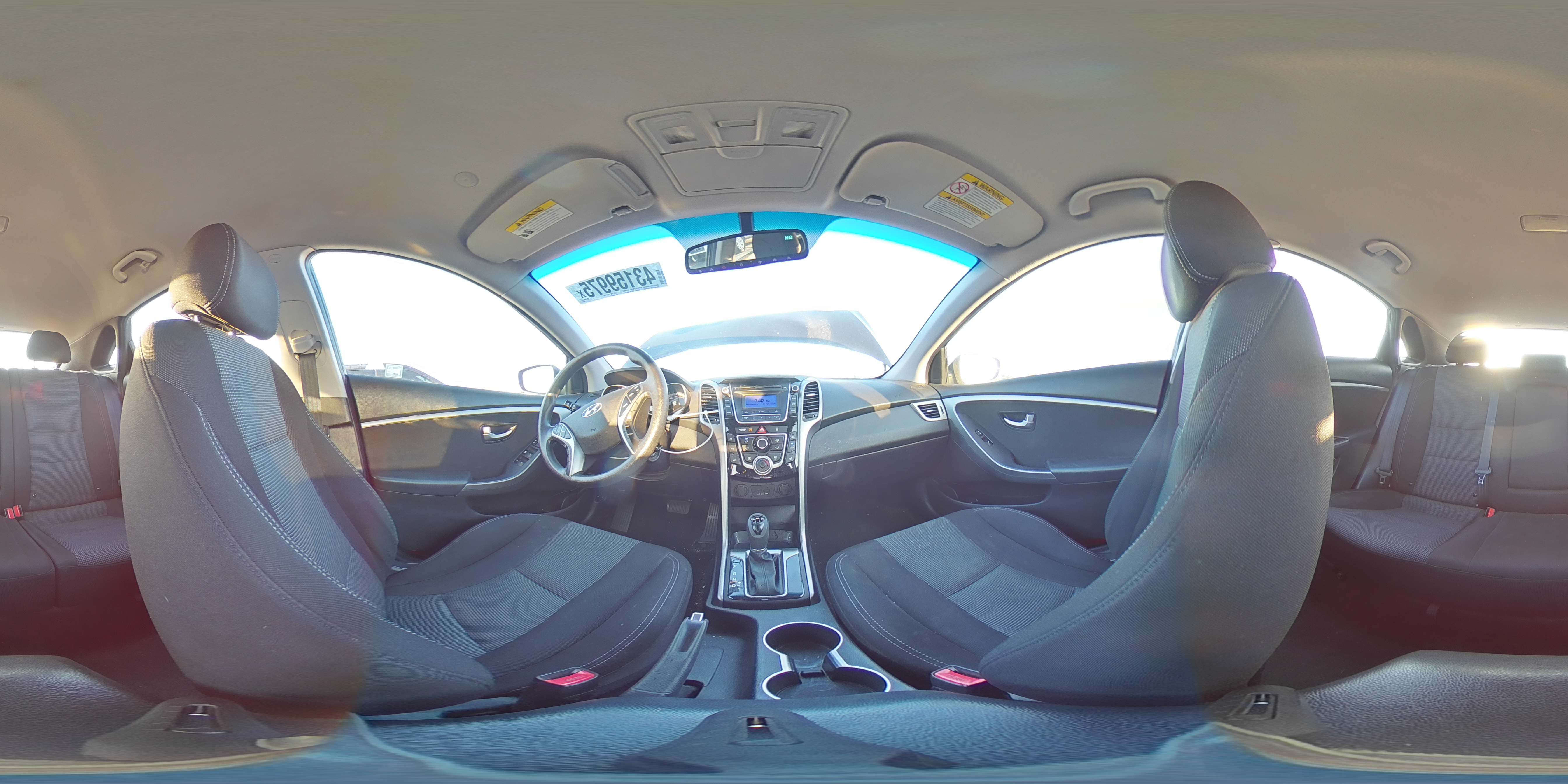 2013 Hyundai Elantra - Image 12