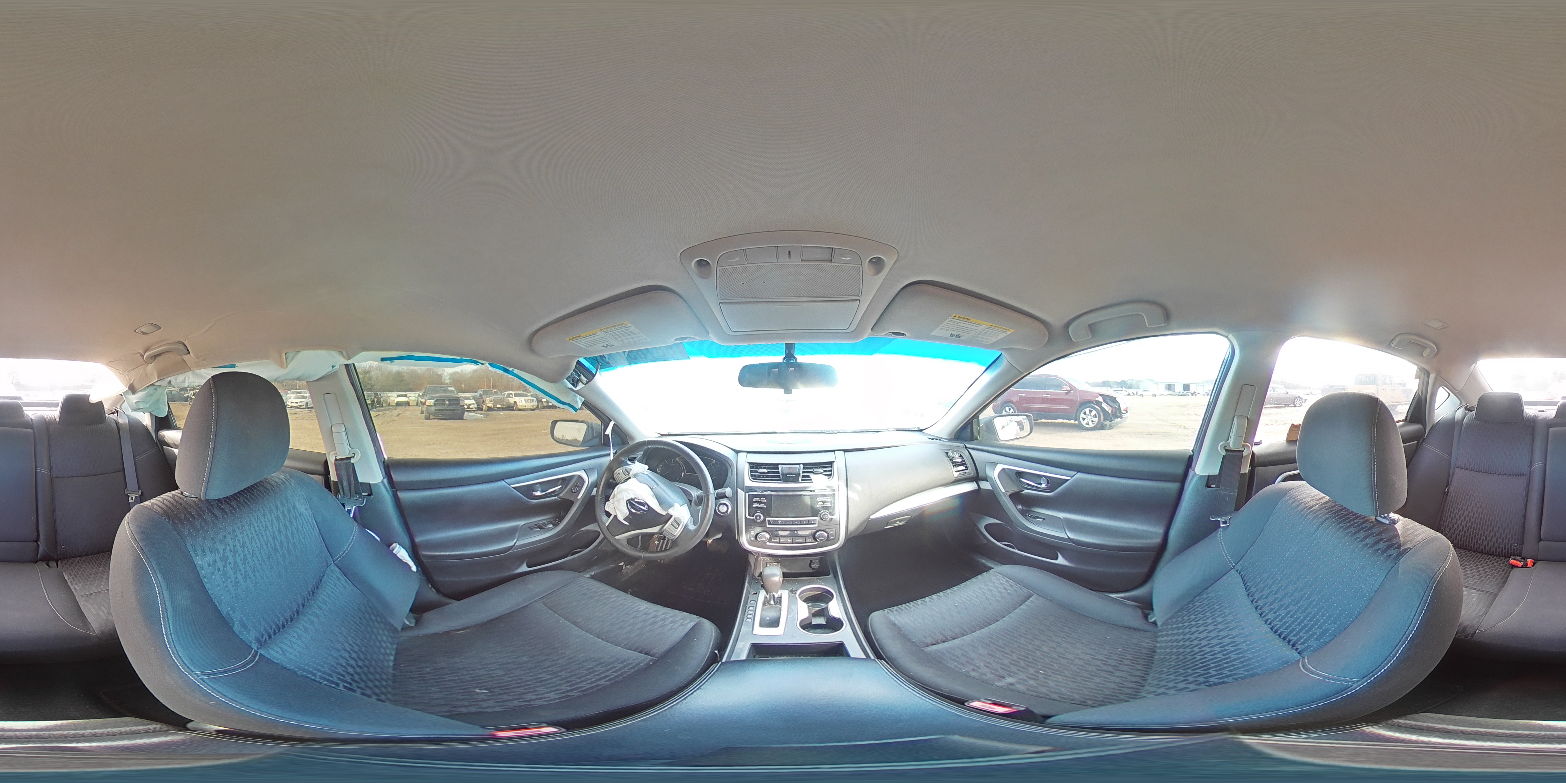 2017 Nissan Altima - Image 13