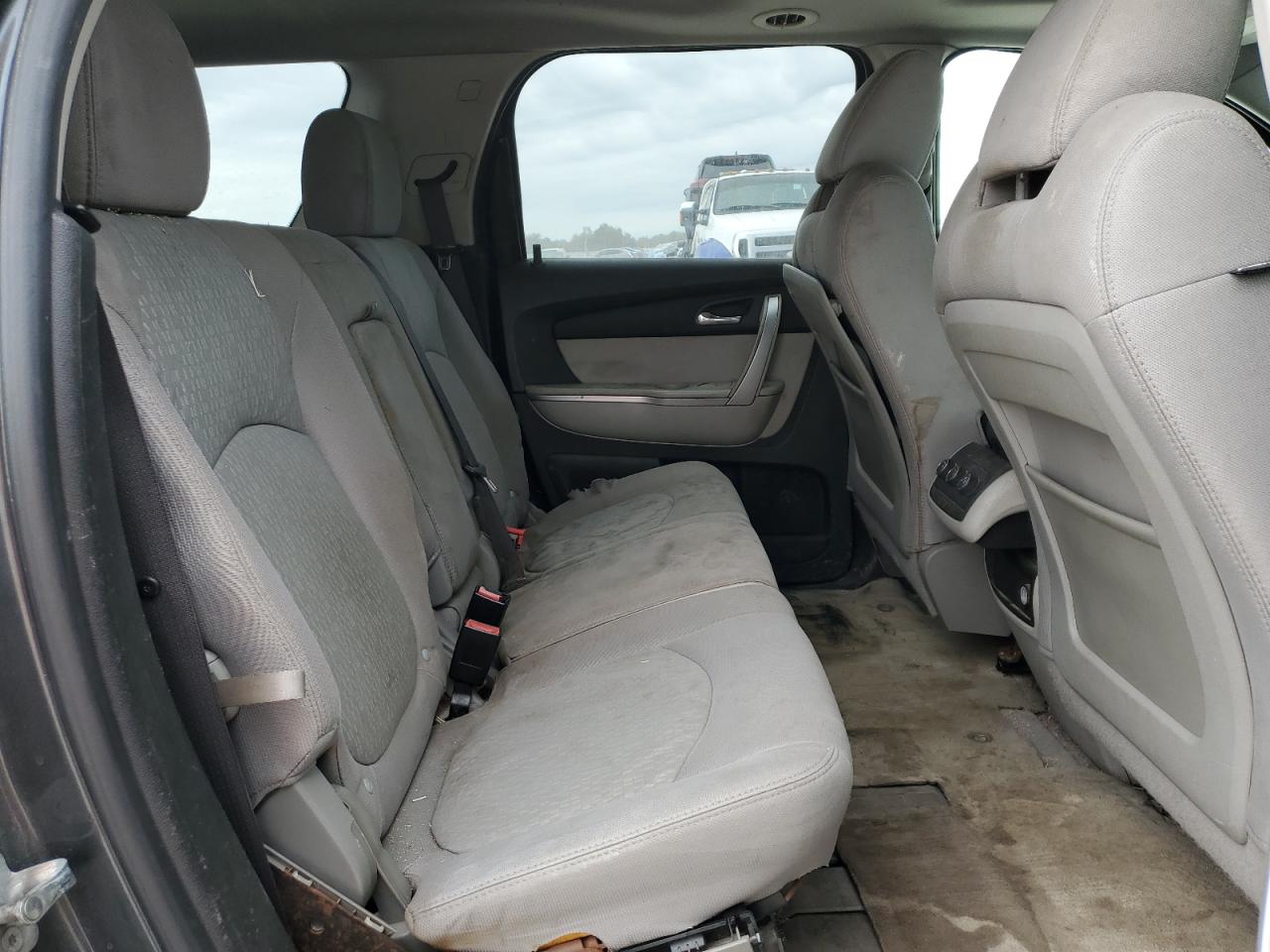 2011 GMC Acadia - Image 11