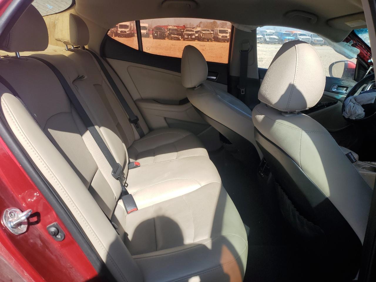 2015 Kia Optima - Image 10