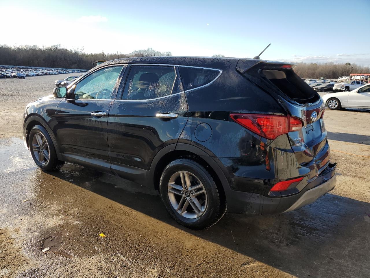 2018 Hyundai Santa Fe - Image 2