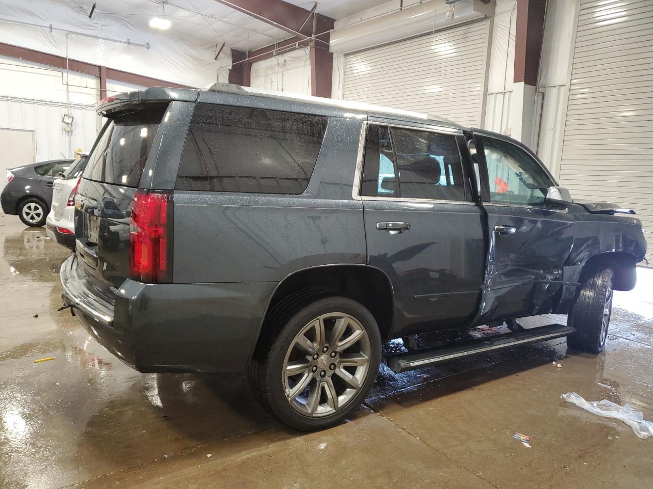 2020 Chevrolet Tahoe - Image 3