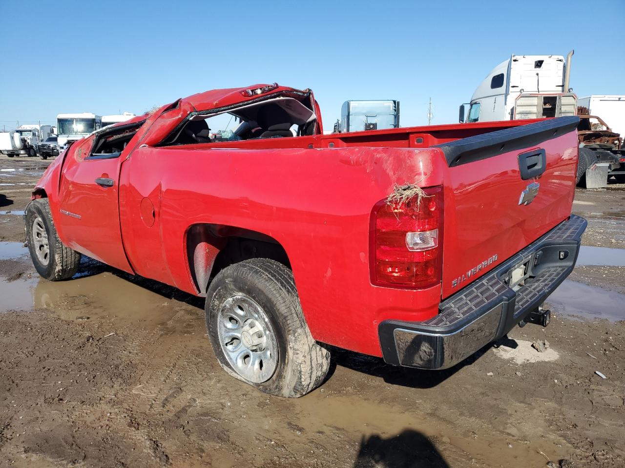 2009 Chevrolet Silverado - Image 2