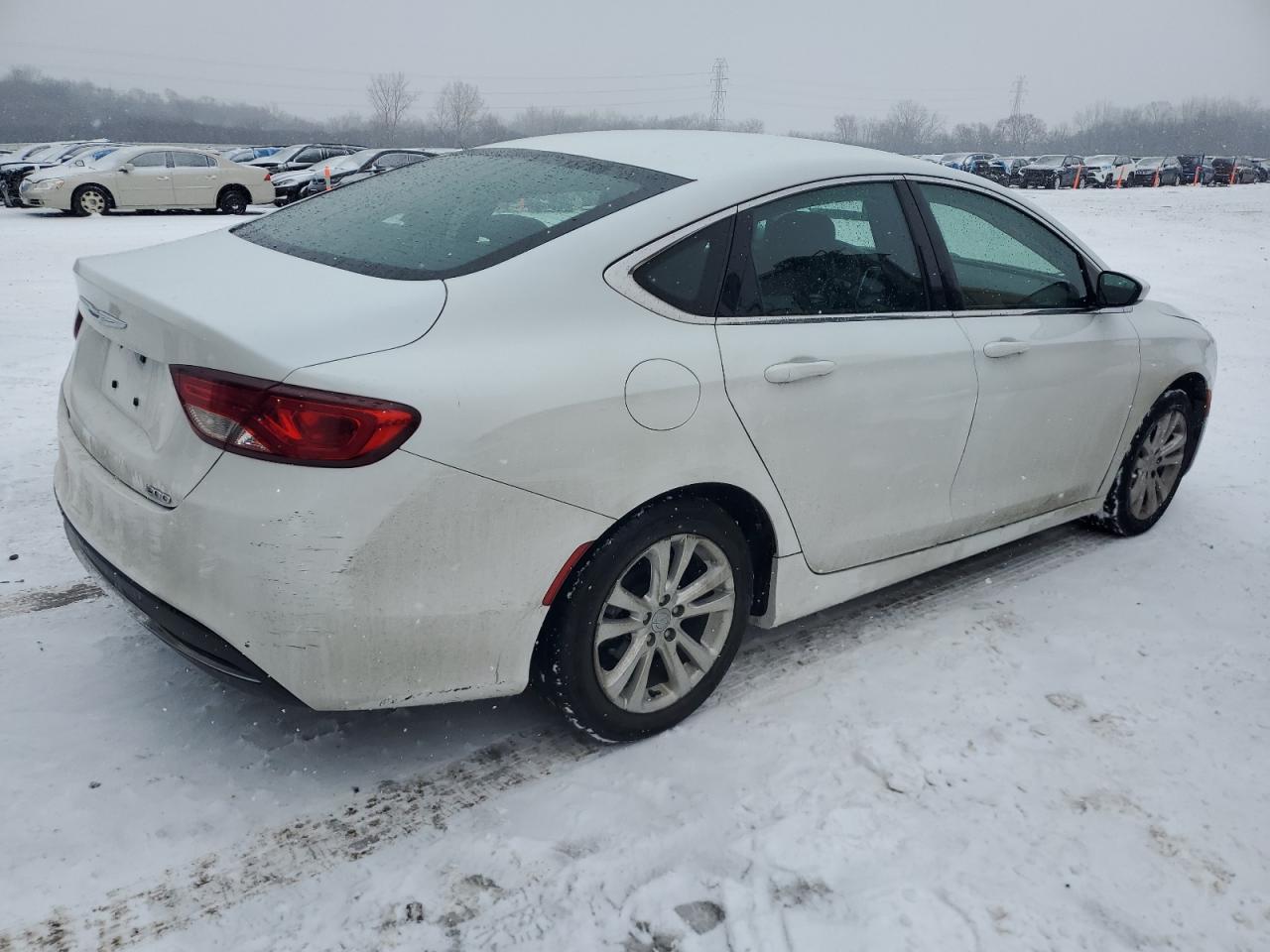 2016 Chrysler 200 - Image 3