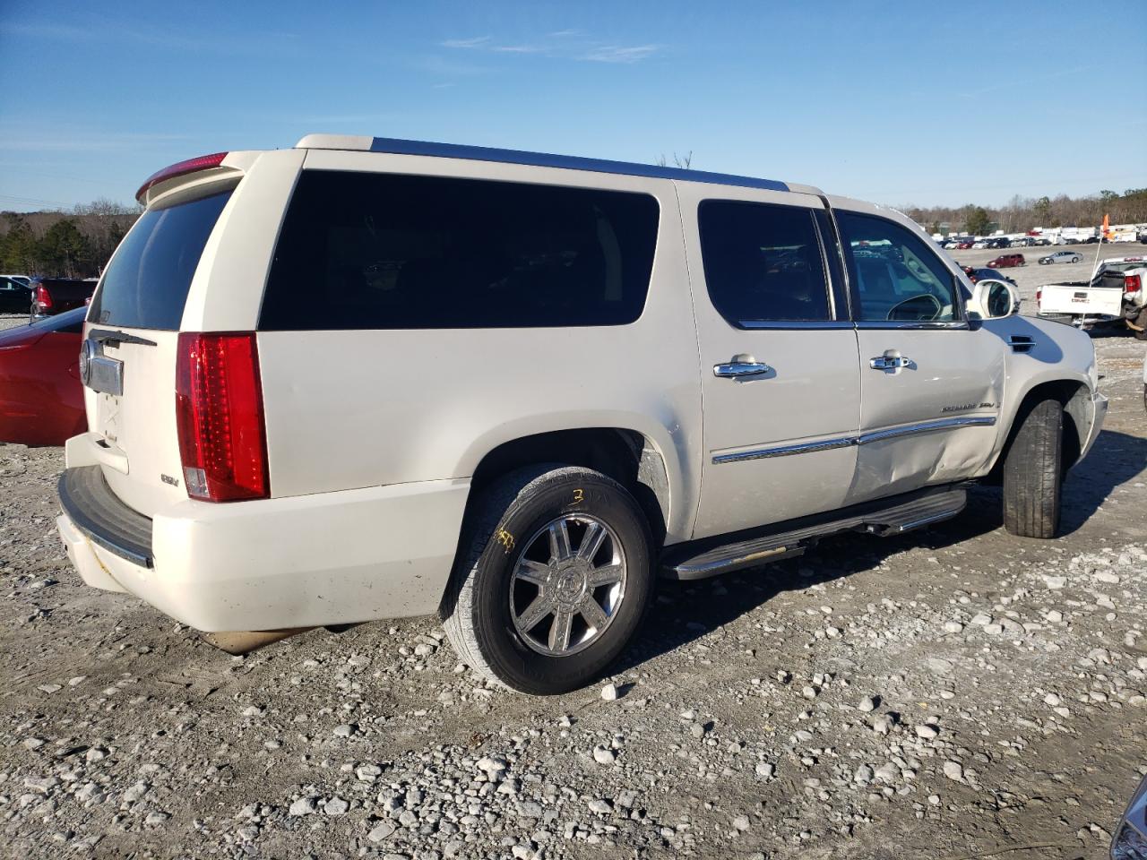 2007 Cadillac Escalade - Image 3