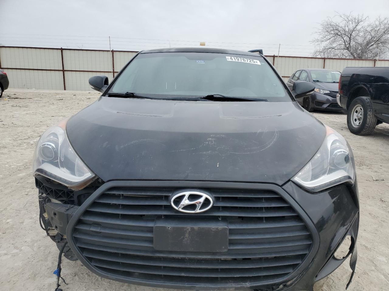 2014 Hyundai Veloster - Image 5