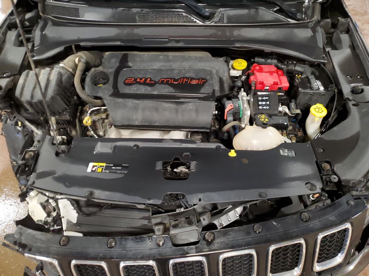 2019 Jeep Compass - Image 12