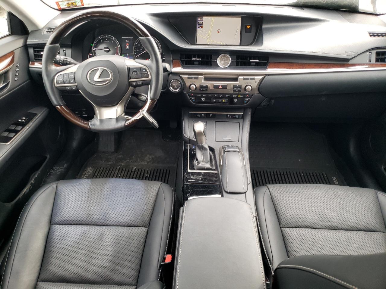 2017 Lexus ES - Image 8
