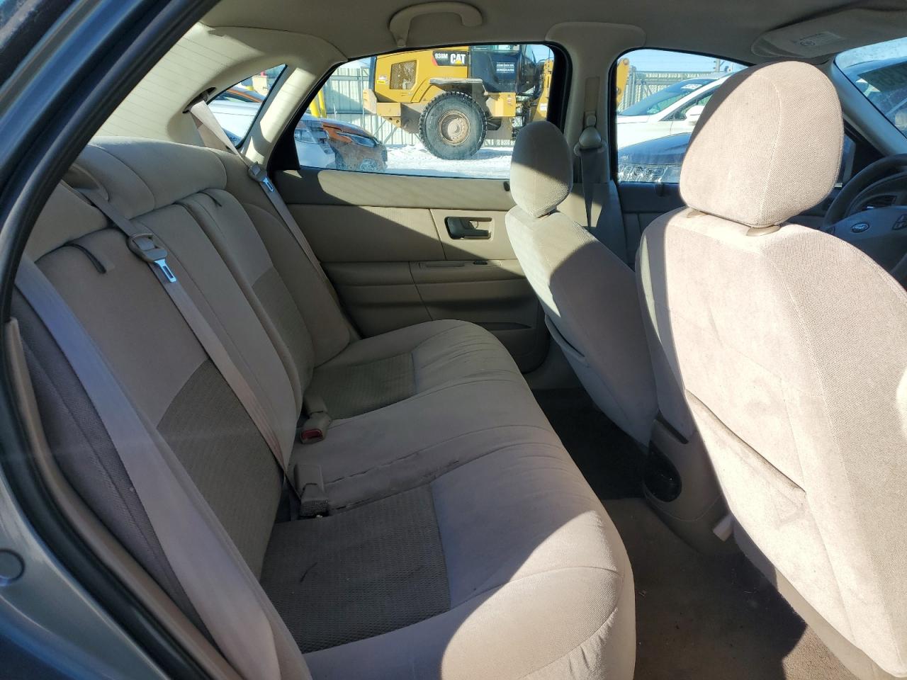 2003 Ford Taurus - Image 10