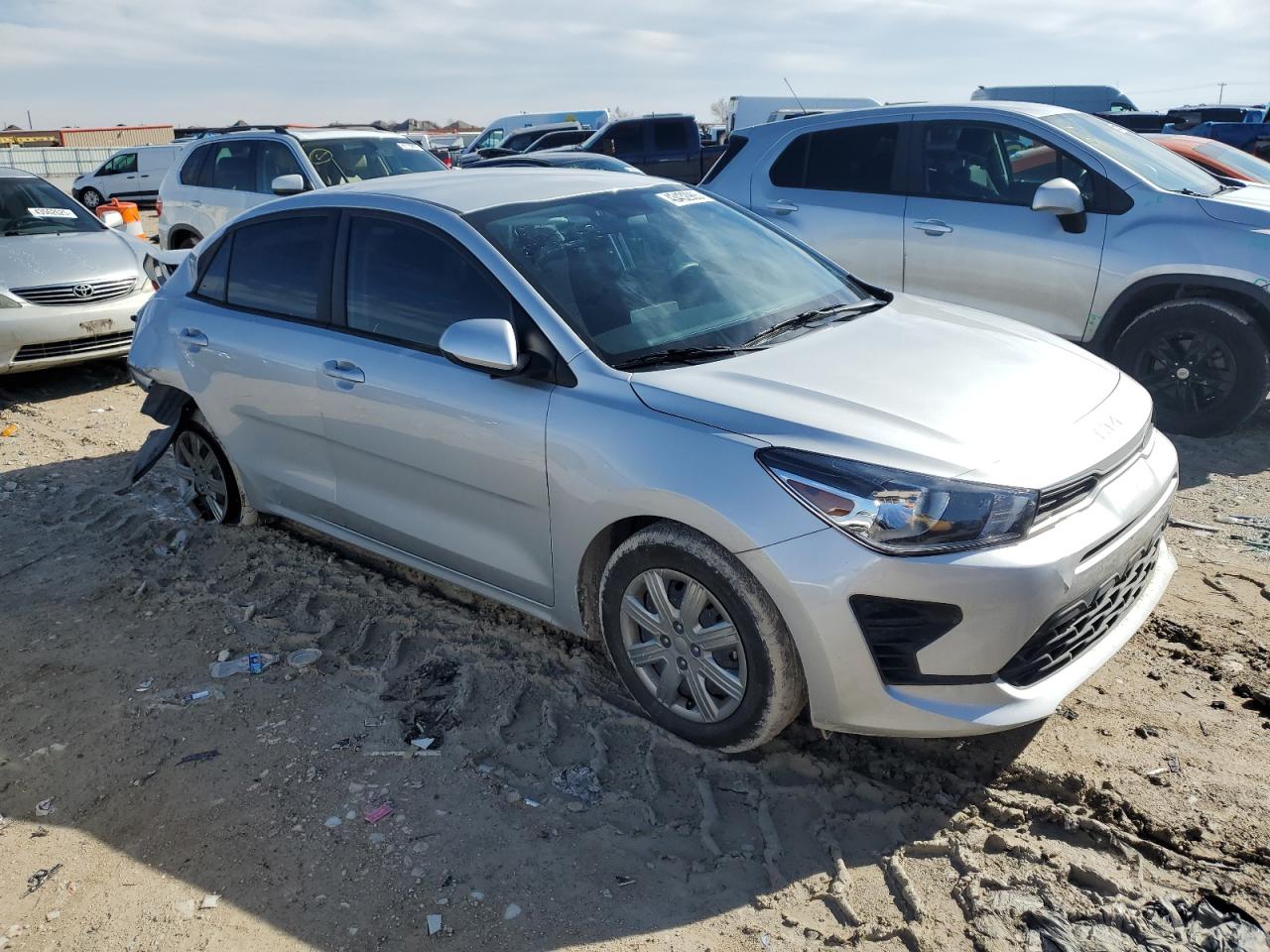 2023 Kia Rio - Image 4