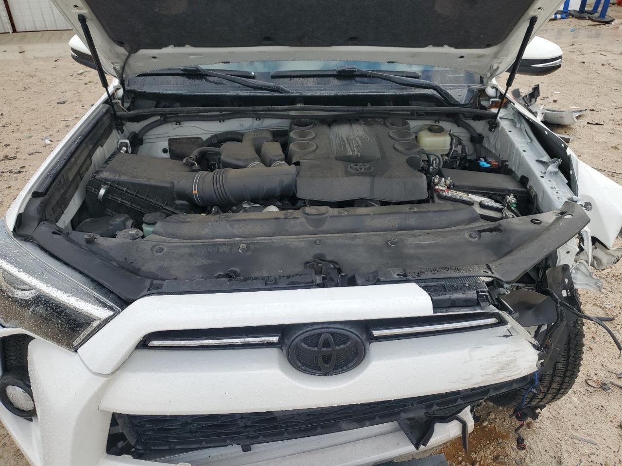 2020 Toyota 4Runner - Image 13