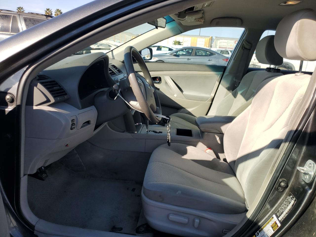 2009 Toyota Camry - Image 7