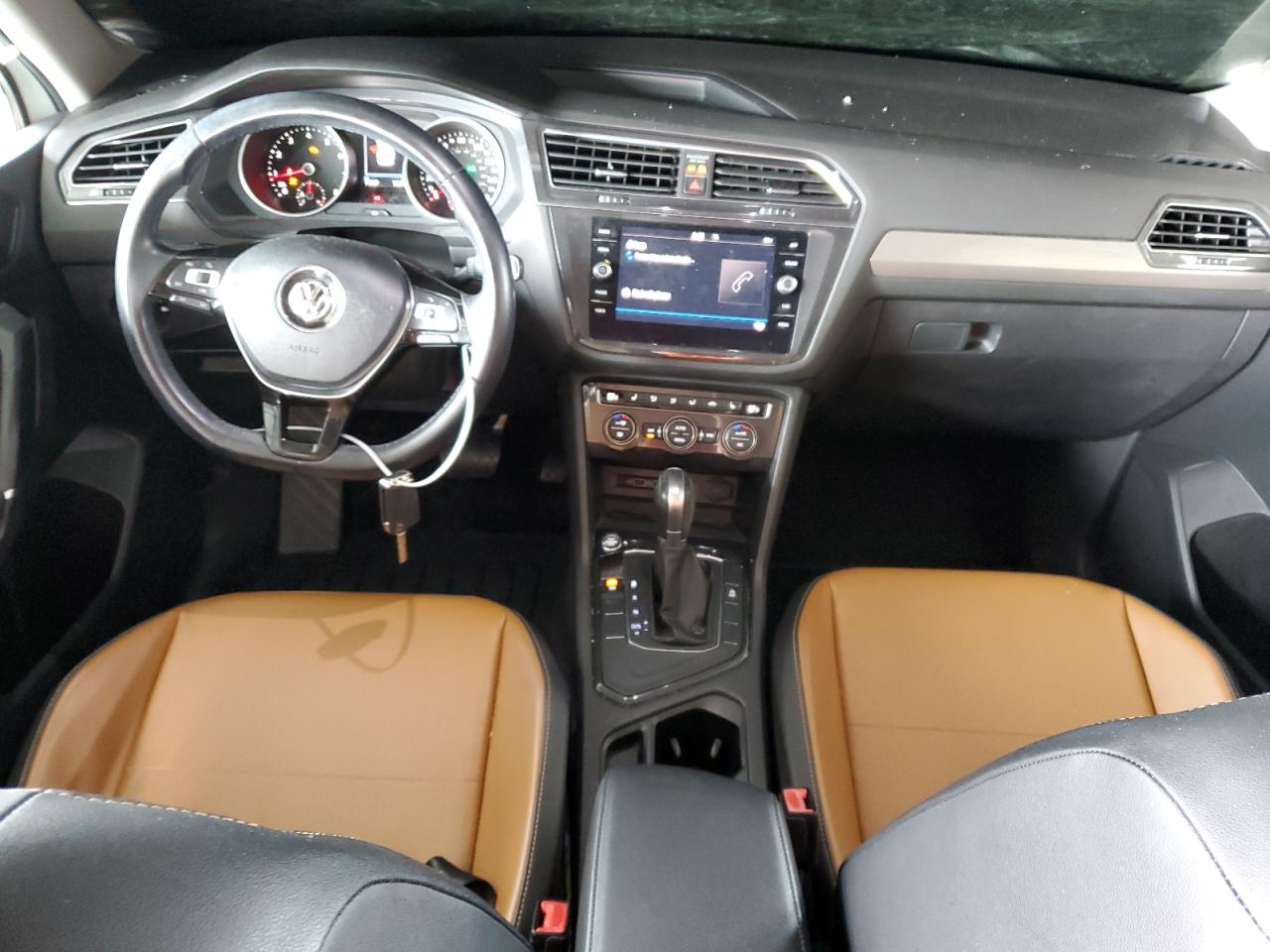 2018 Volkswagen Tiguan - Image 8