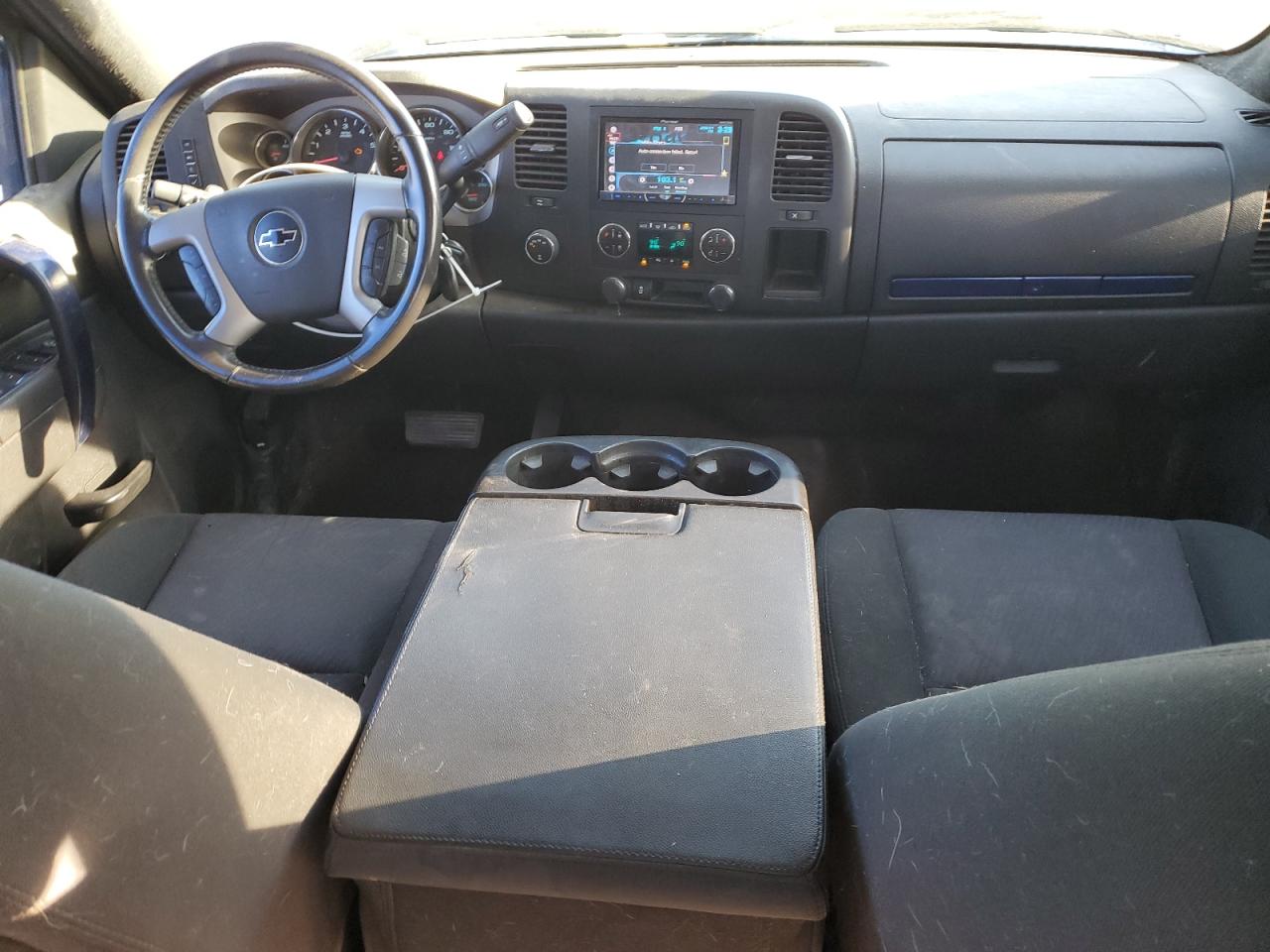 2013 Chevrolet Silverado - Image 8