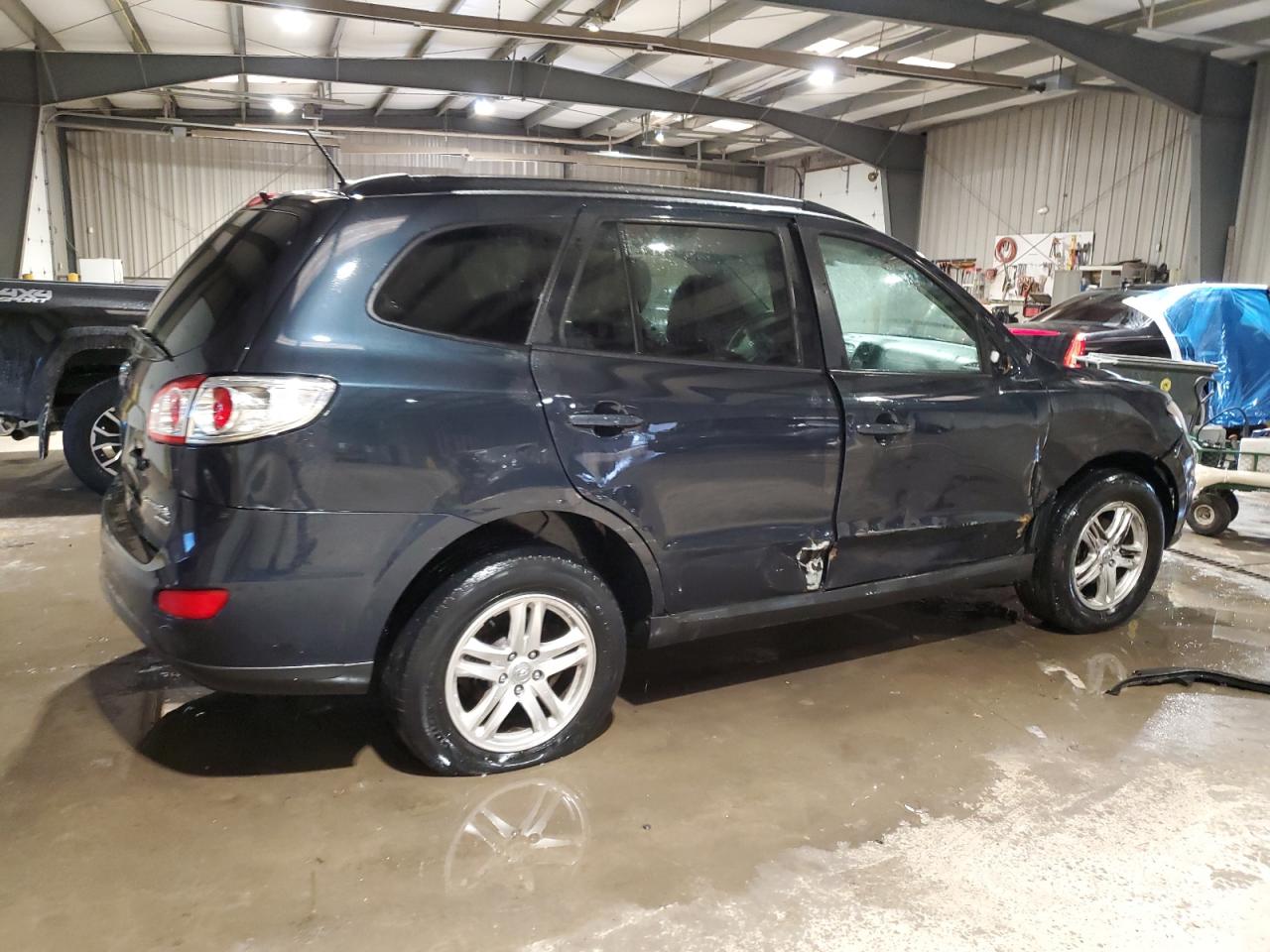 2011 Hyundai Santa Fe - Image 3