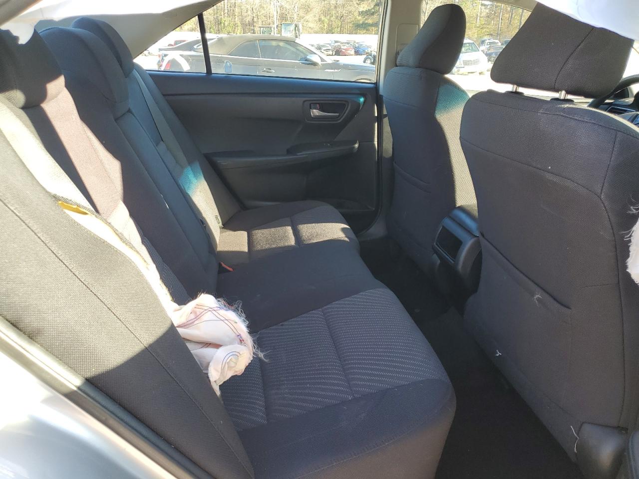 2016 Toyota Camry - Image 10