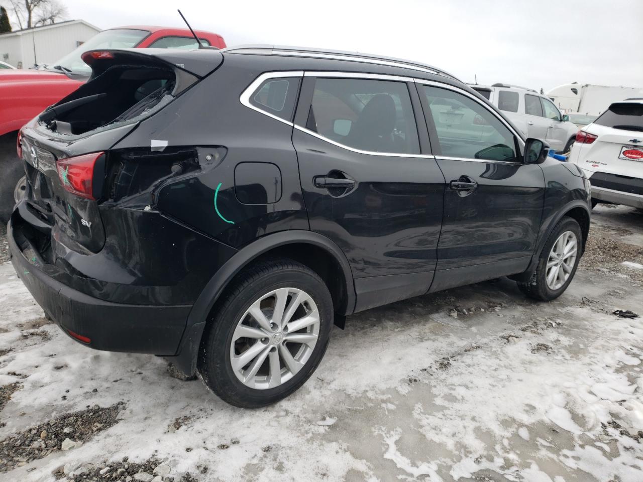 2017 Nissan Rogue - Image 3