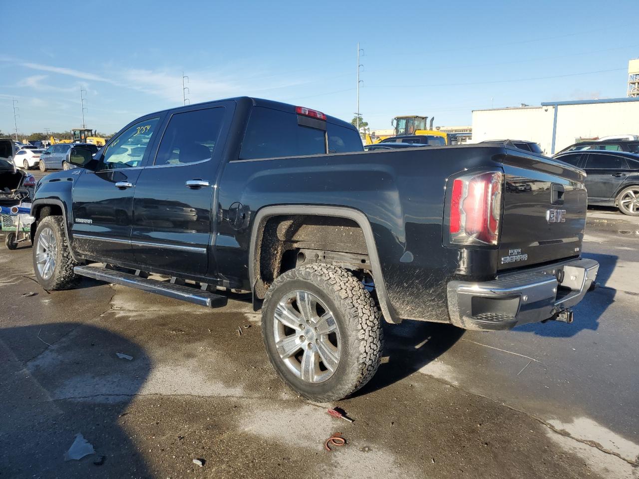 2018 GMC Sierra - Image 2