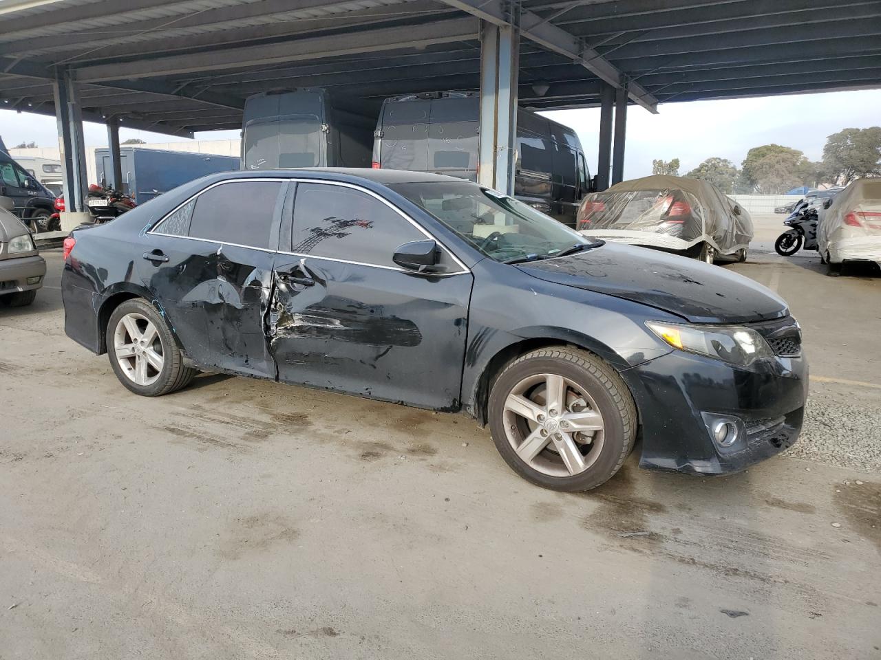 2014 Toyota Camry - Image 4