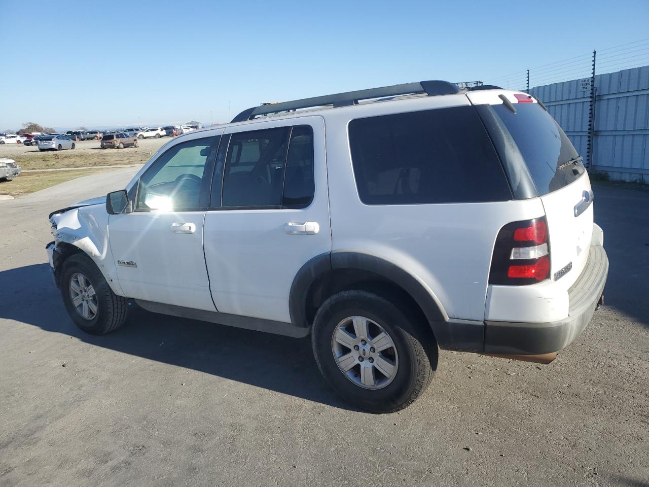 2007 Ford Explorer - Image 2