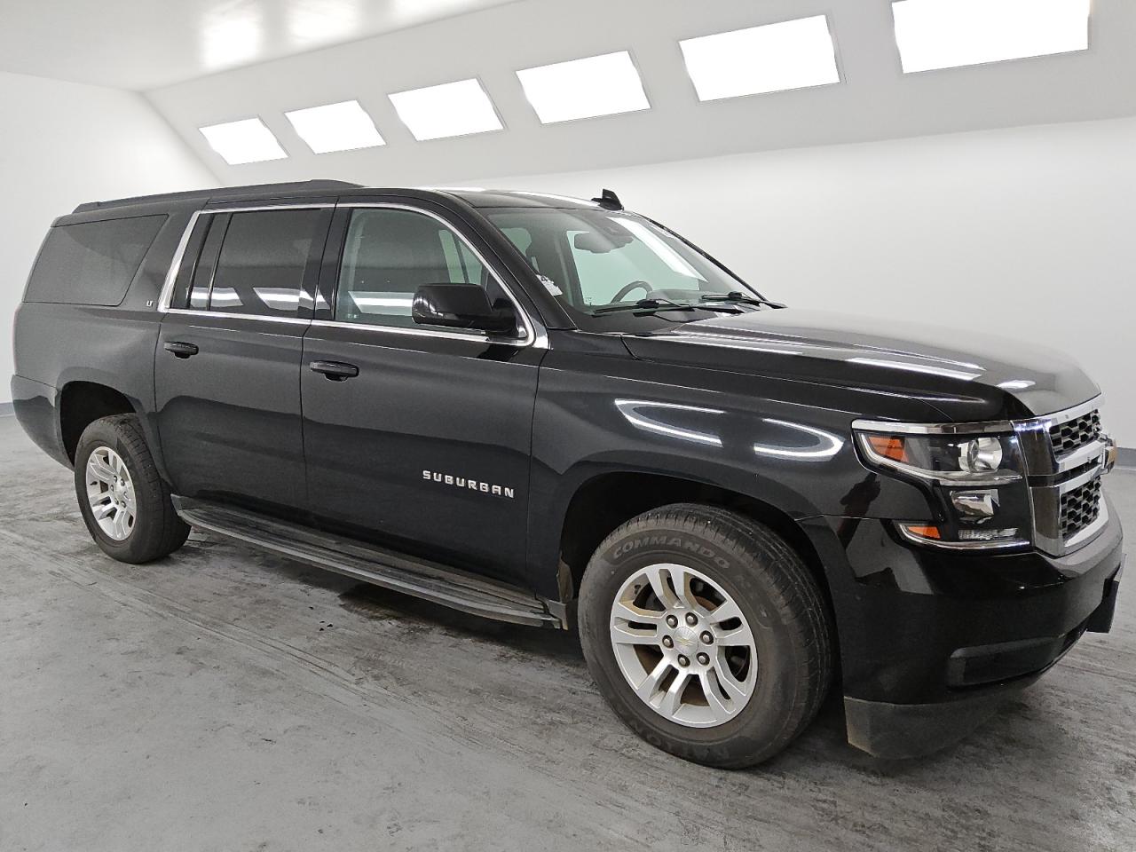 2020 Chevrolet Suburban - Image 4