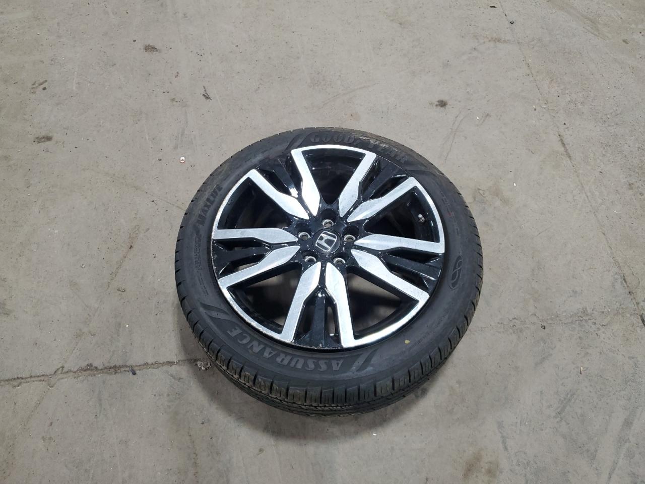 2019 Honda Pilot - Image 14