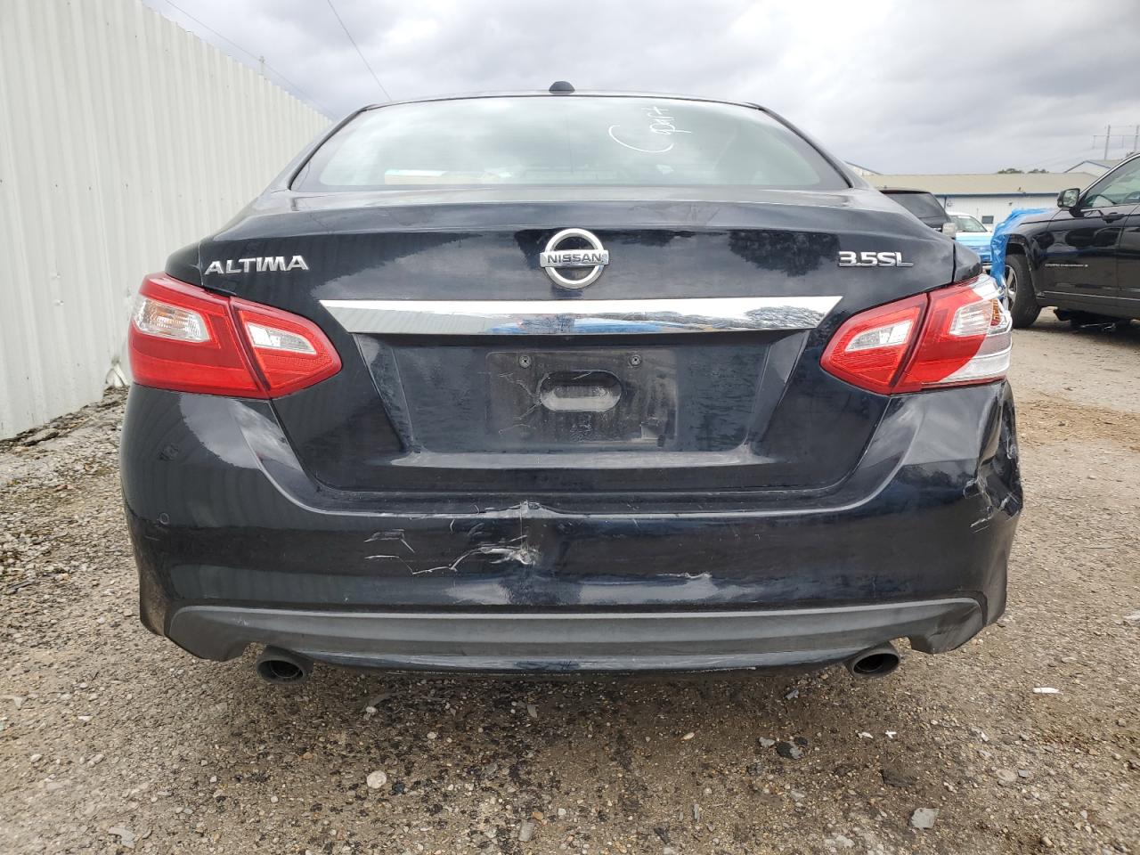 2017 Nissan Altima - Image 6