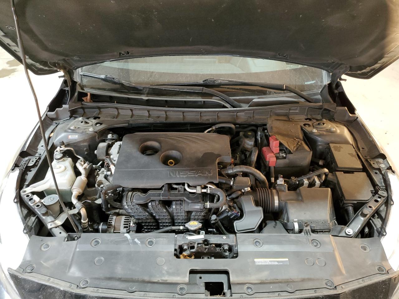 2020 Nissan Altima - Image 11