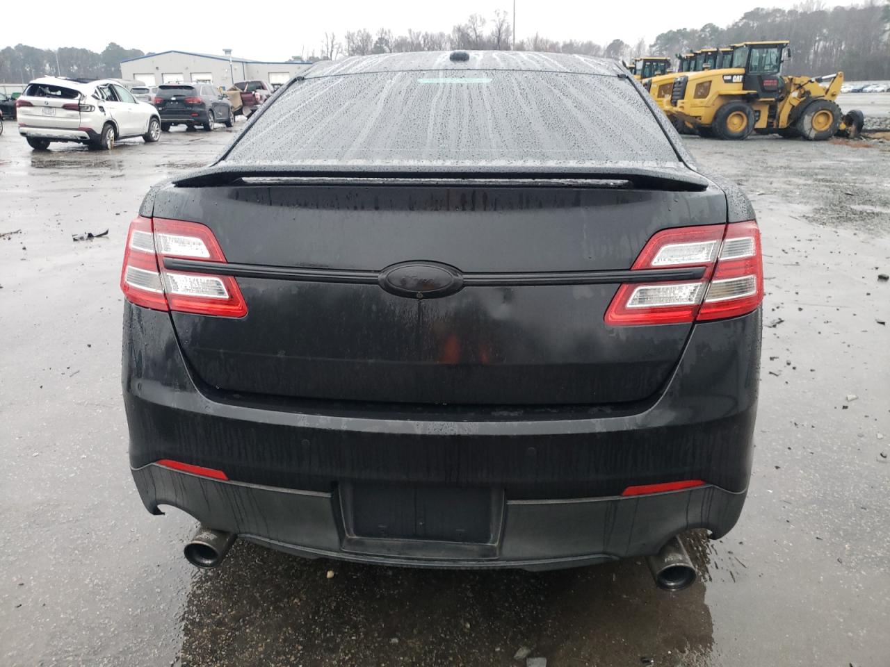 2015 Ford Taurus - Image 6
