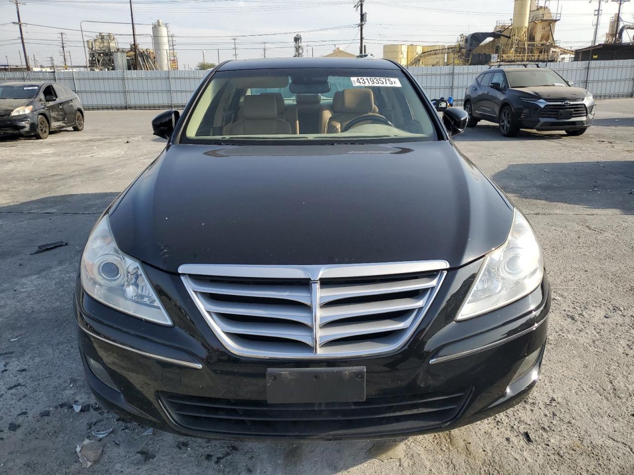 2009 Hyundai Genesis - Image 5