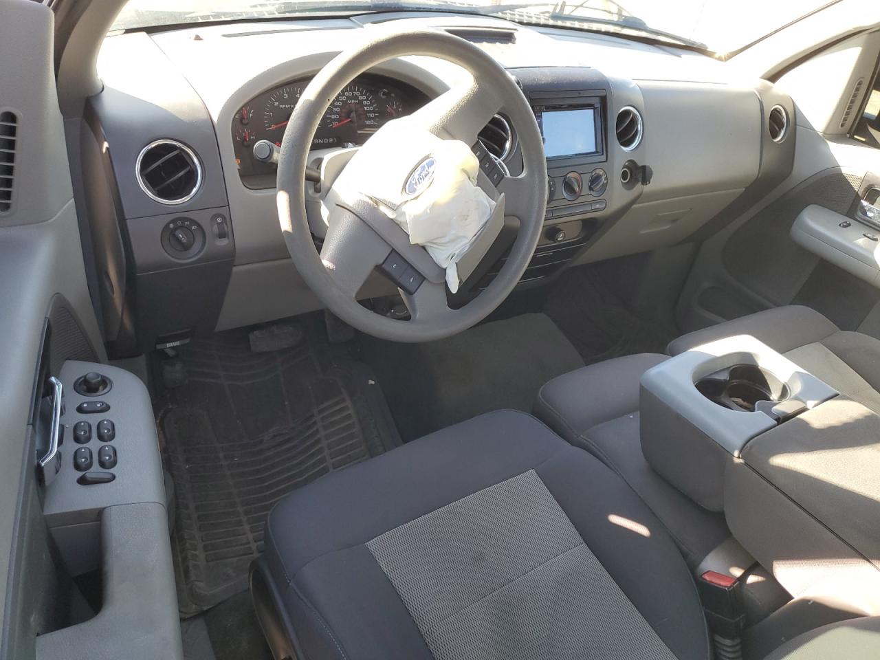 2006 Ford F-150 - Image 8