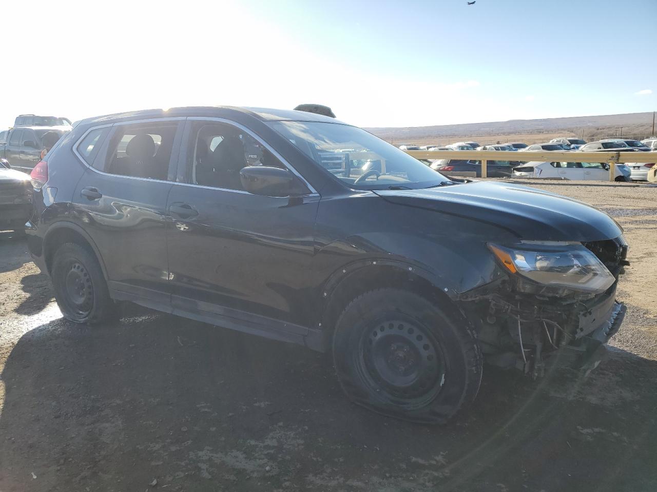 2018 Nissan Rogue - Image 4