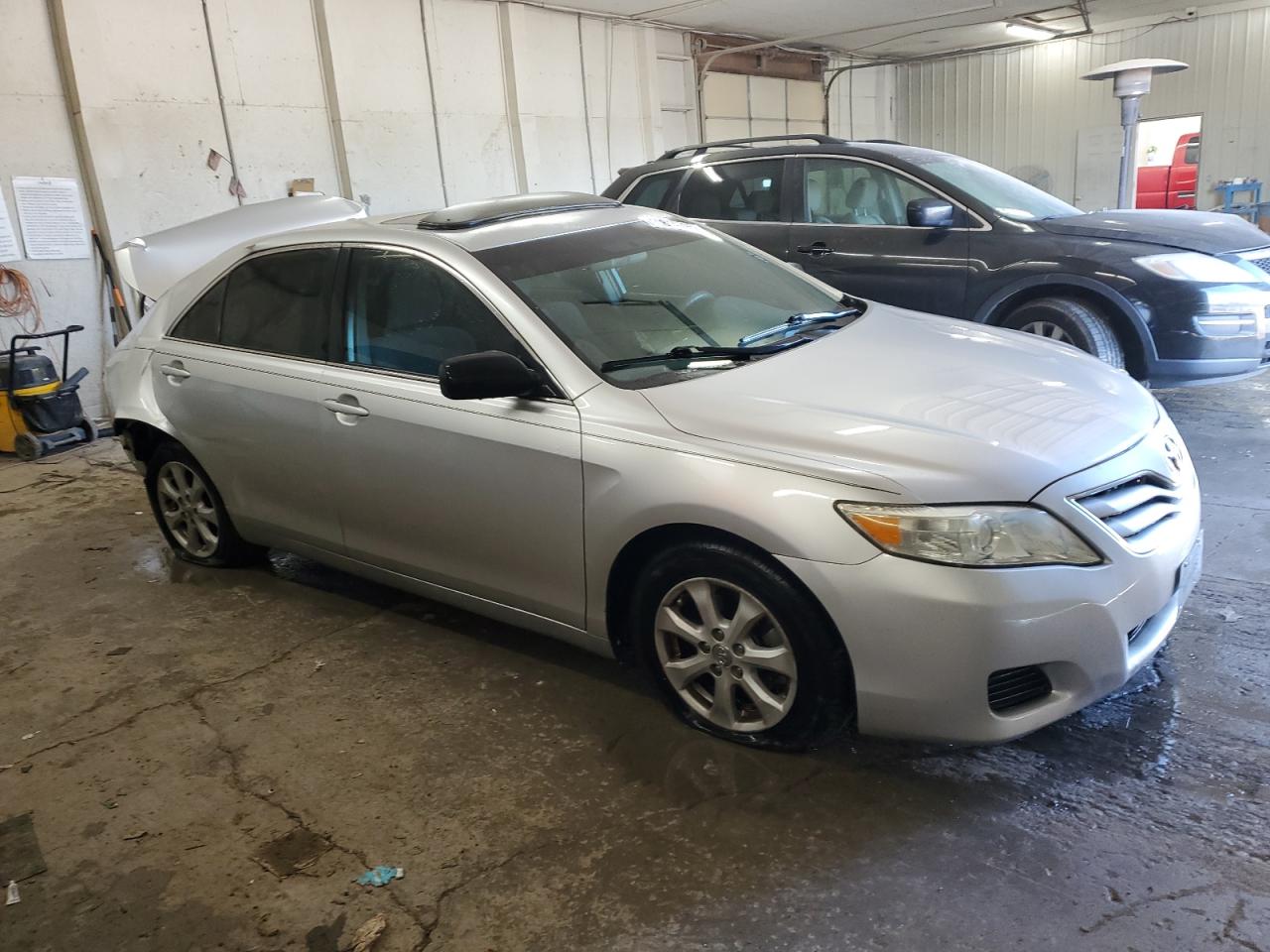 2011 Toyota Camry - Image 4
