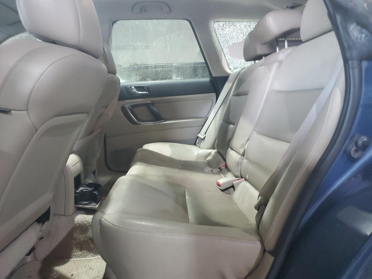 2008 Subaru Outback - Image 10