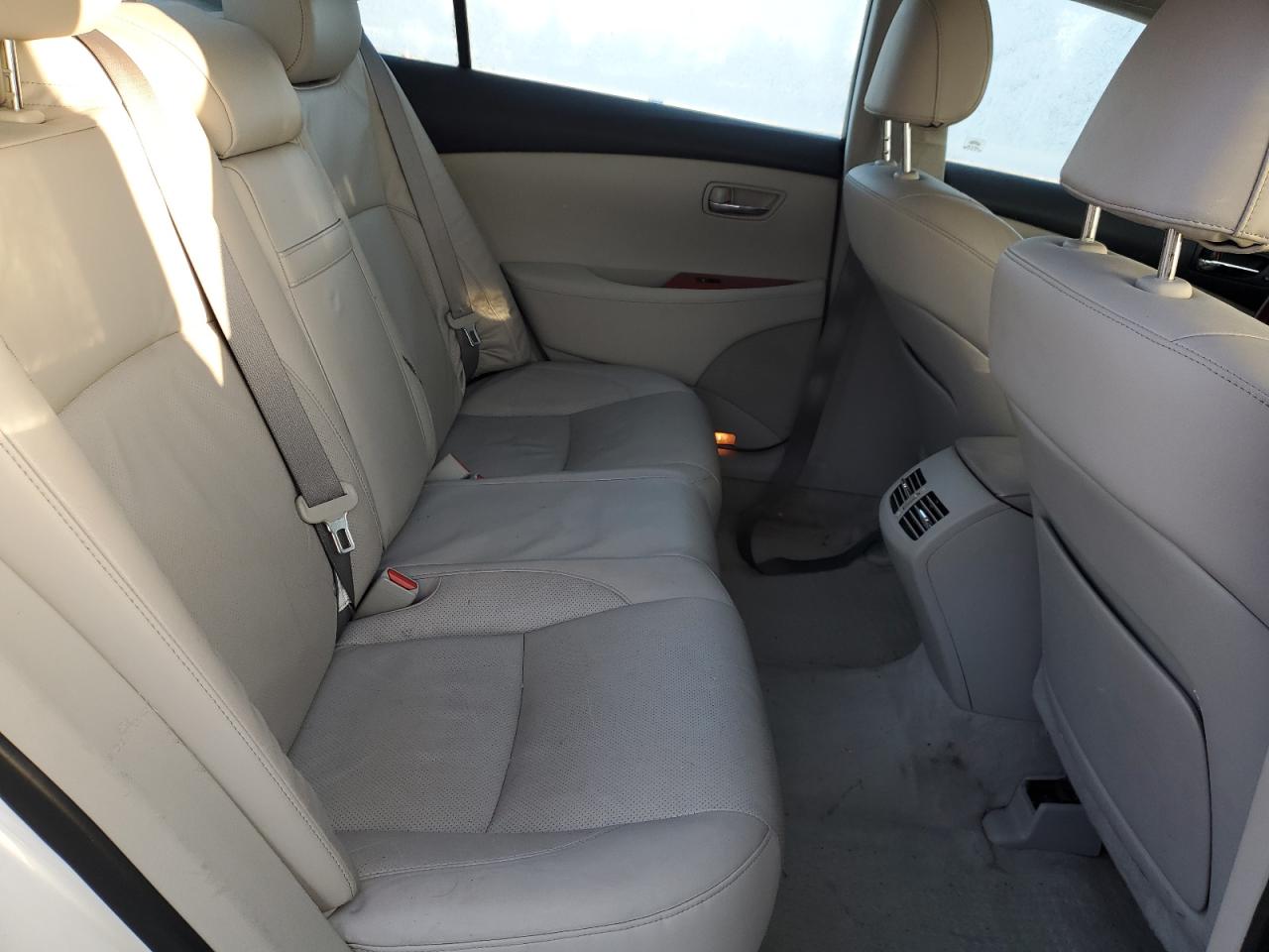 2008 Lexus ES - Image 10