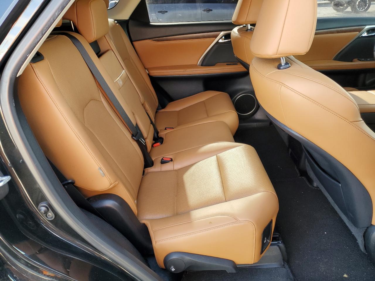 2022 Lexus RX - Image 11