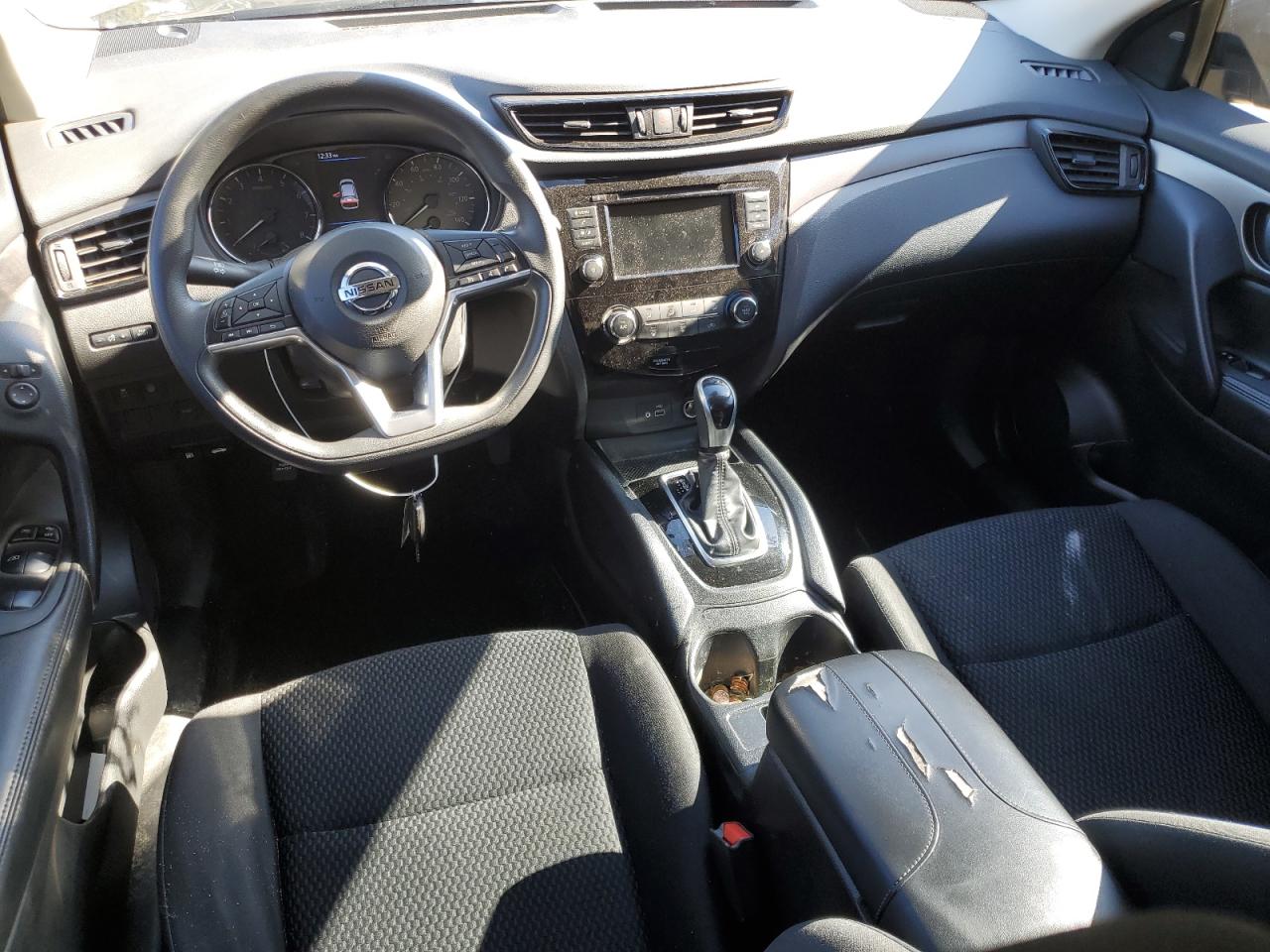 2020 Nissan Rogue - Image 8