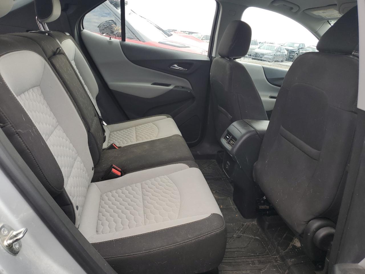 2020 Chevrolet Equinox - Image 10