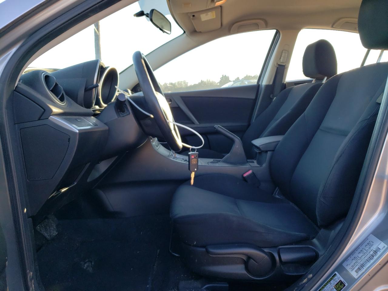 2011 Mazda 3 - Image 7
