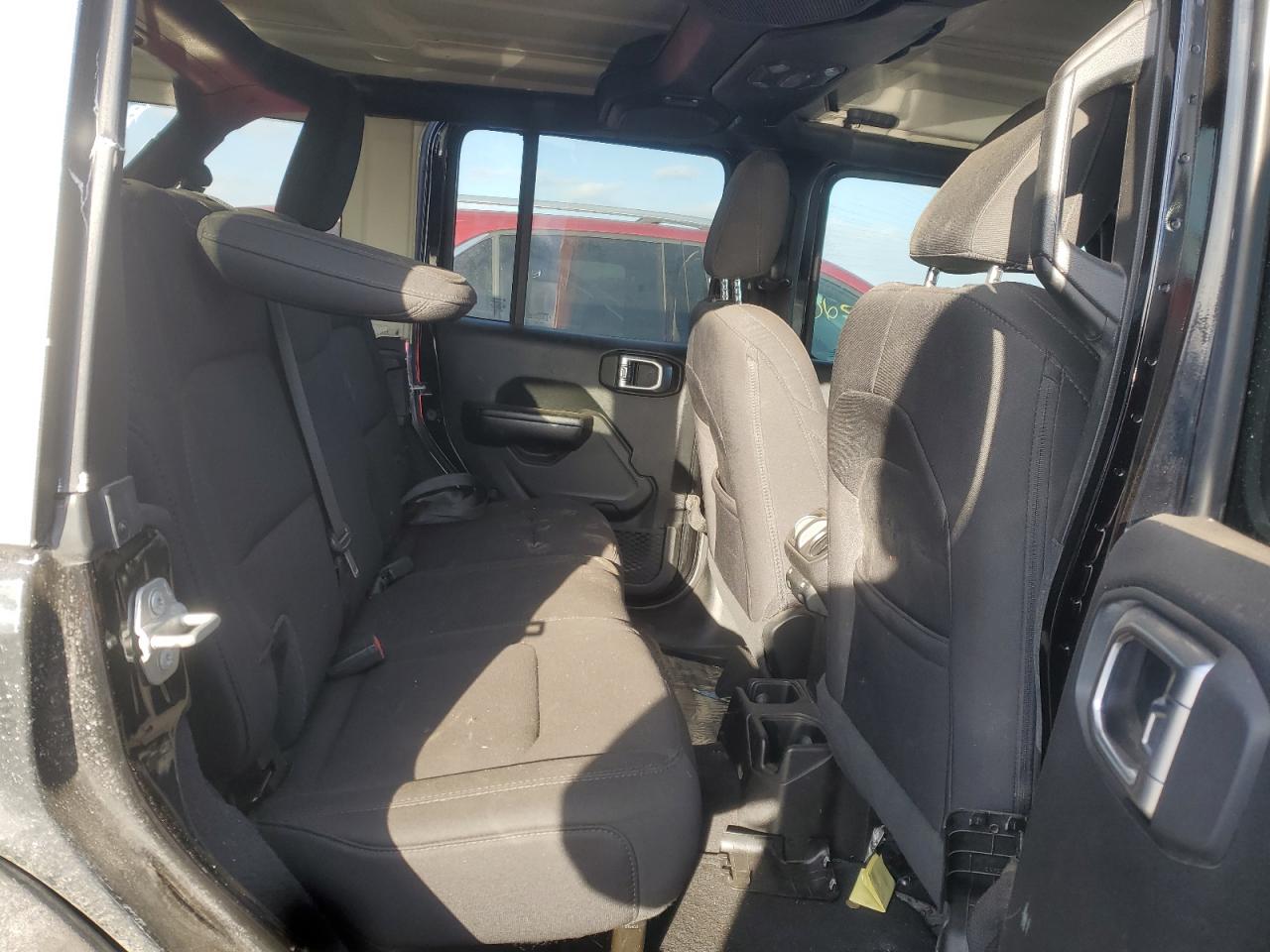 2020 Jeep Wrangler - Image 10